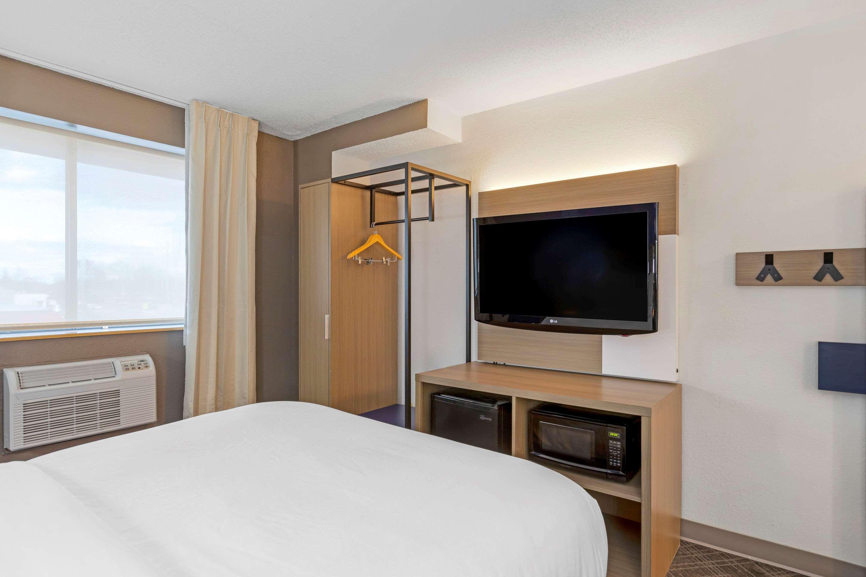 Comfort Inn Detroit - Troy Clawson Экстерьер фото