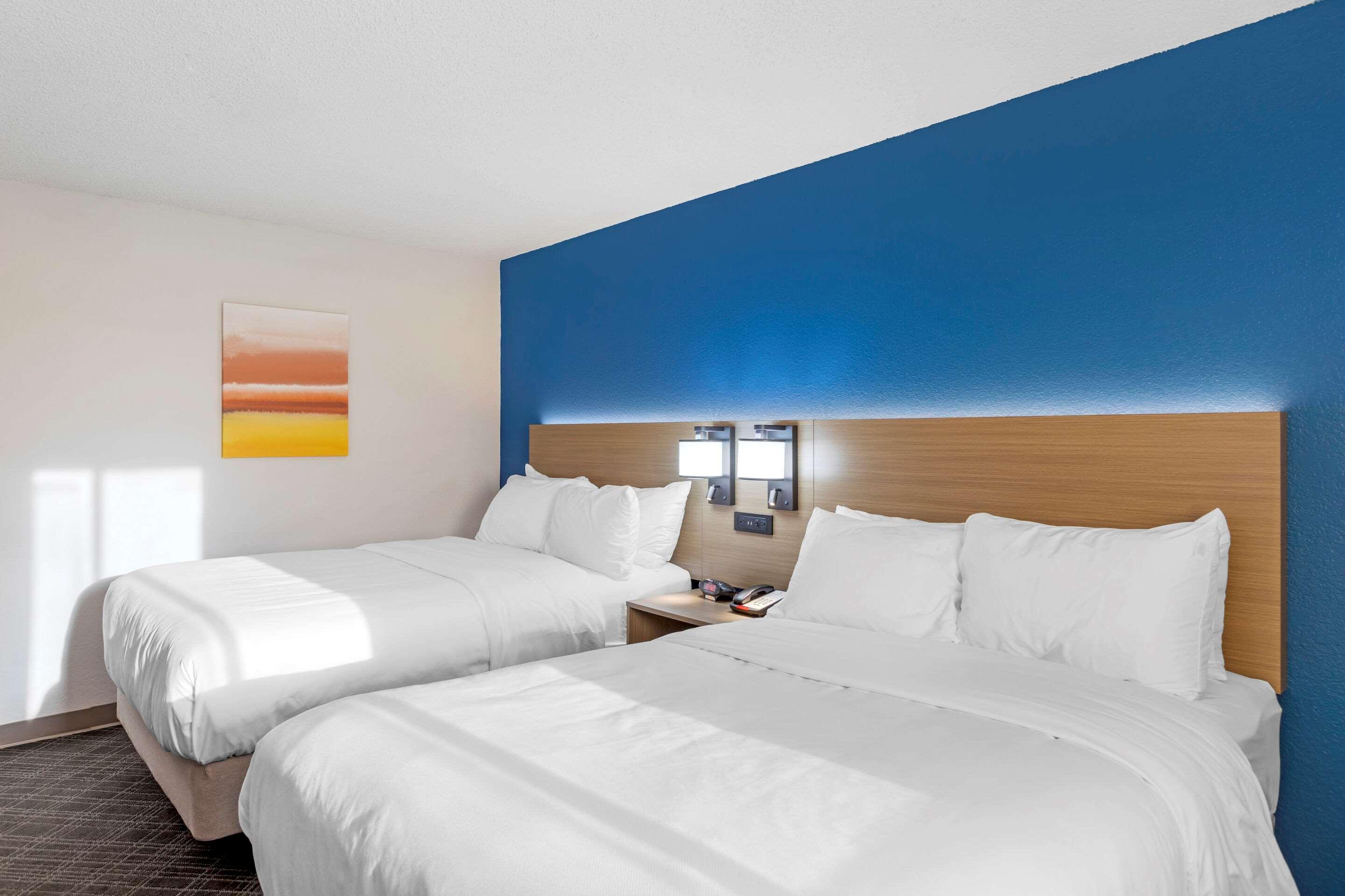 Comfort Inn Detroit - Troy Clawson Экстерьер фото