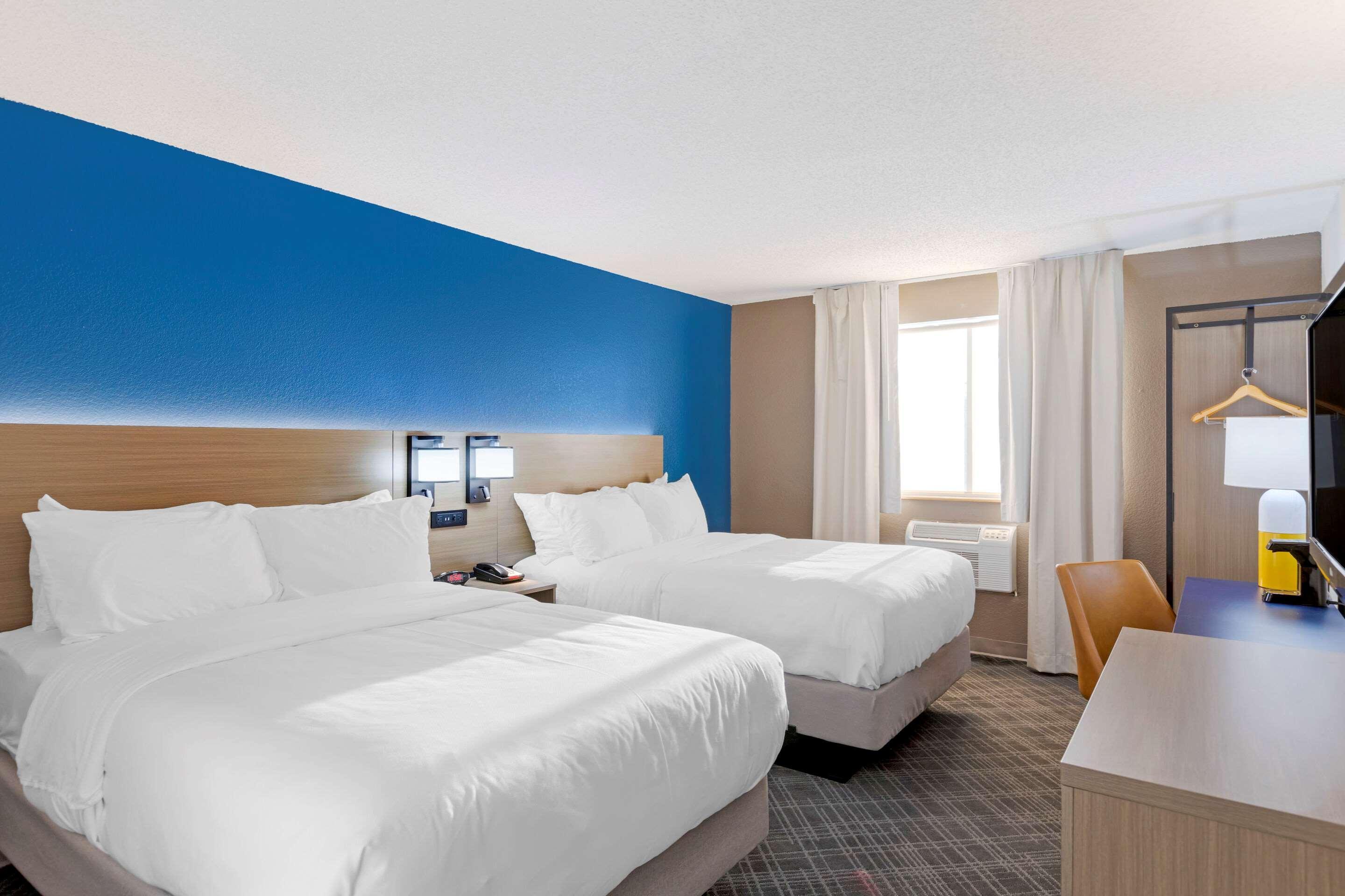 Comfort Inn Detroit - Troy Clawson Экстерьер фото