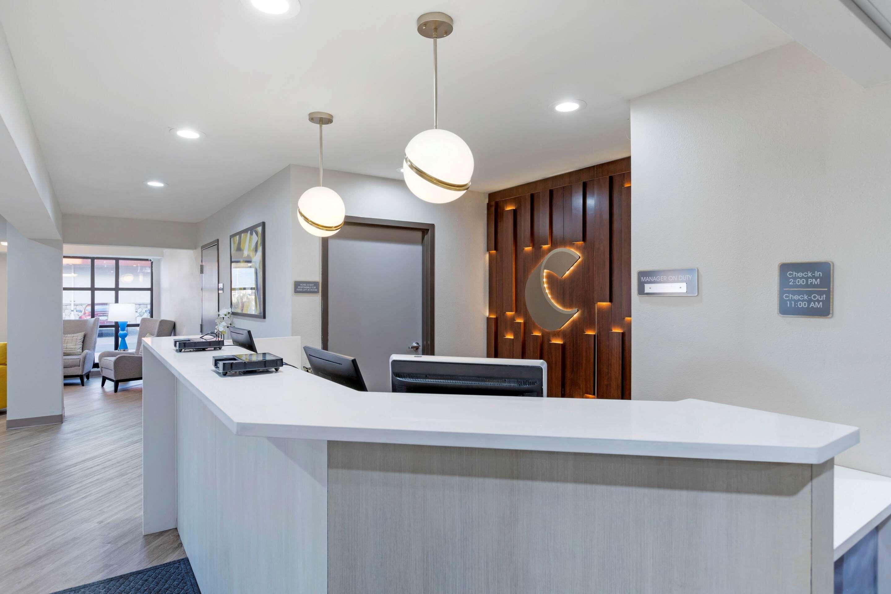 Comfort Inn Detroit - Troy Clawson Экстерьер фото