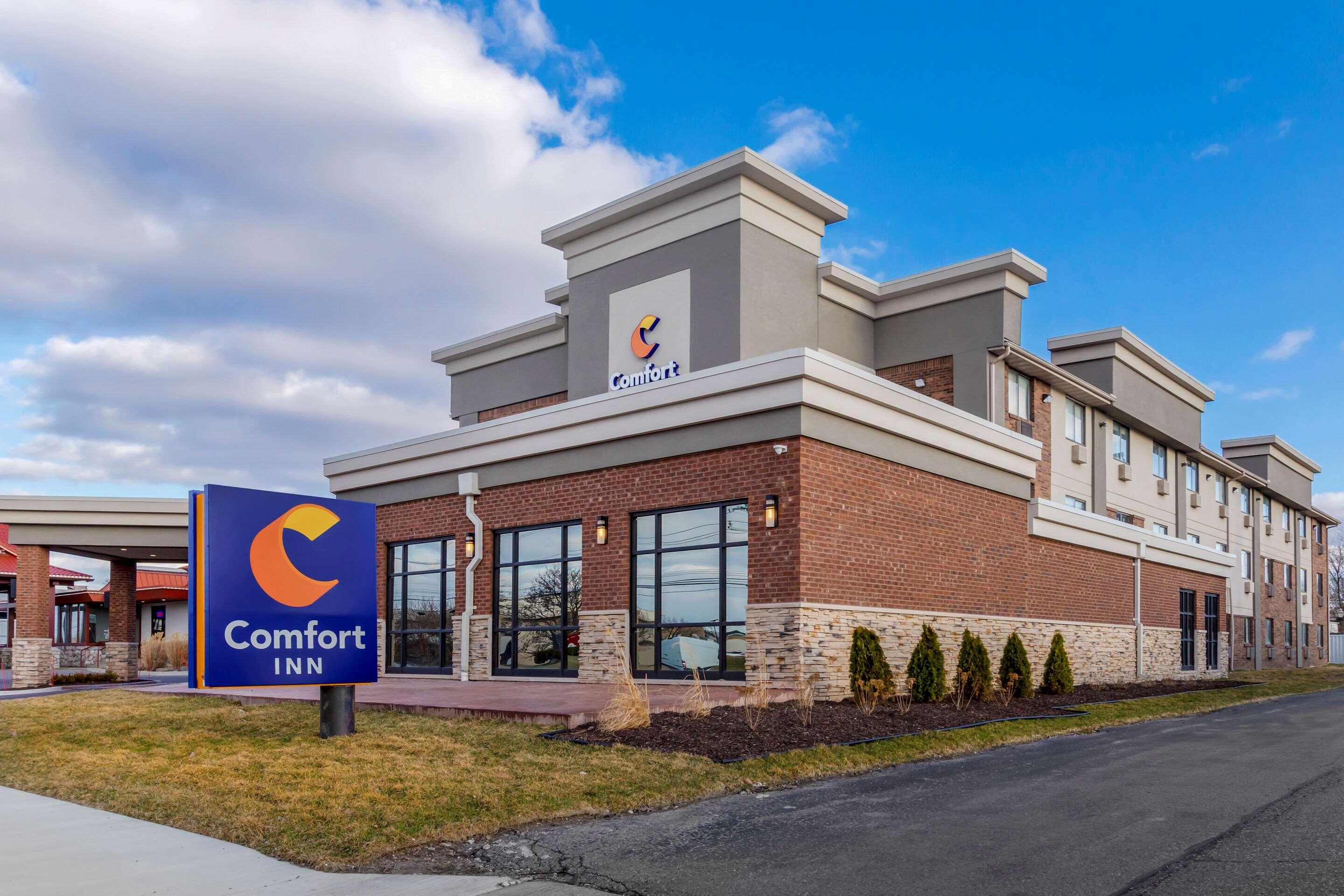 Comfort Inn Detroit - Troy Clawson Экстерьер фото