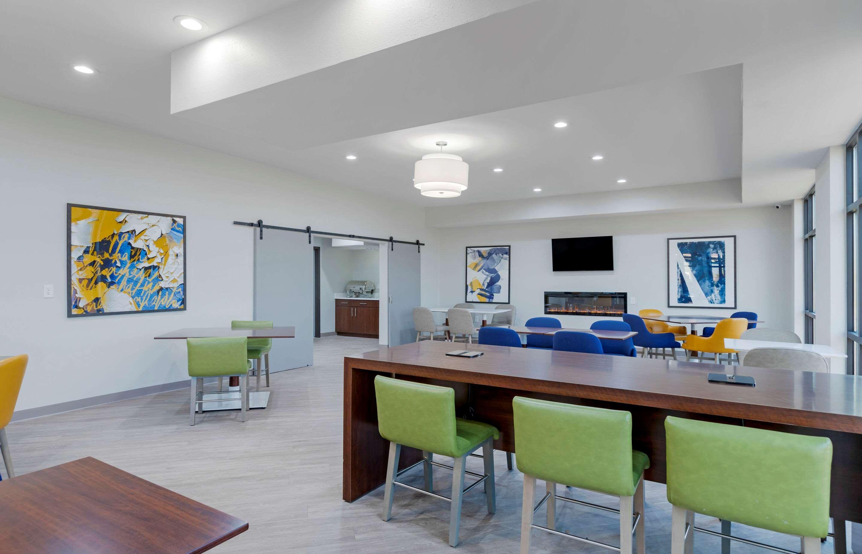 Comfort Inn Detroit - Troy Clawson Экстерьер фото